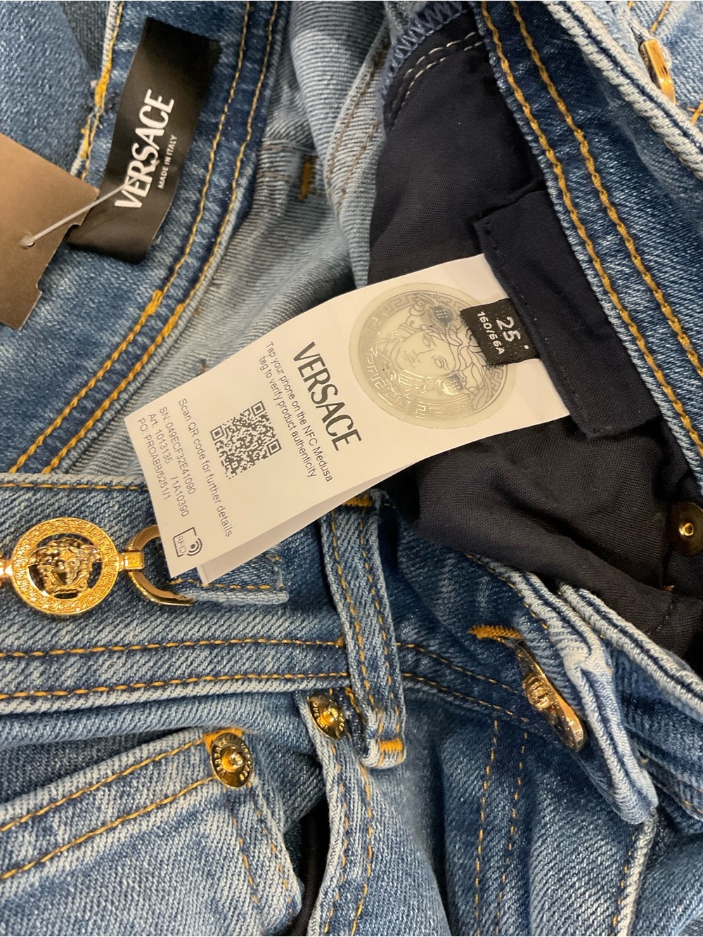 Versace Jeans - Picture 6 of 6